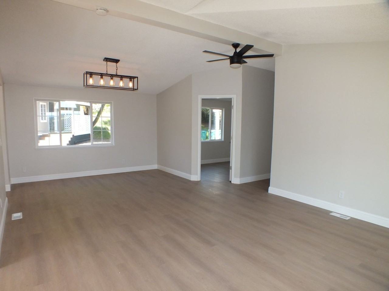 4138 Tiffany Hill Dr - Photo 3 of 19