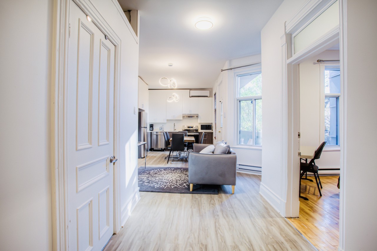 3156 Rue Saint-Antoine Ouest #3158 - Photo 3 of 15