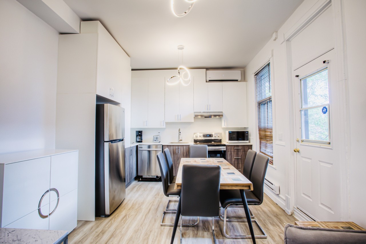 3156 Rue Saint-Antoine Ouest #3158 - Photo 5 of 15