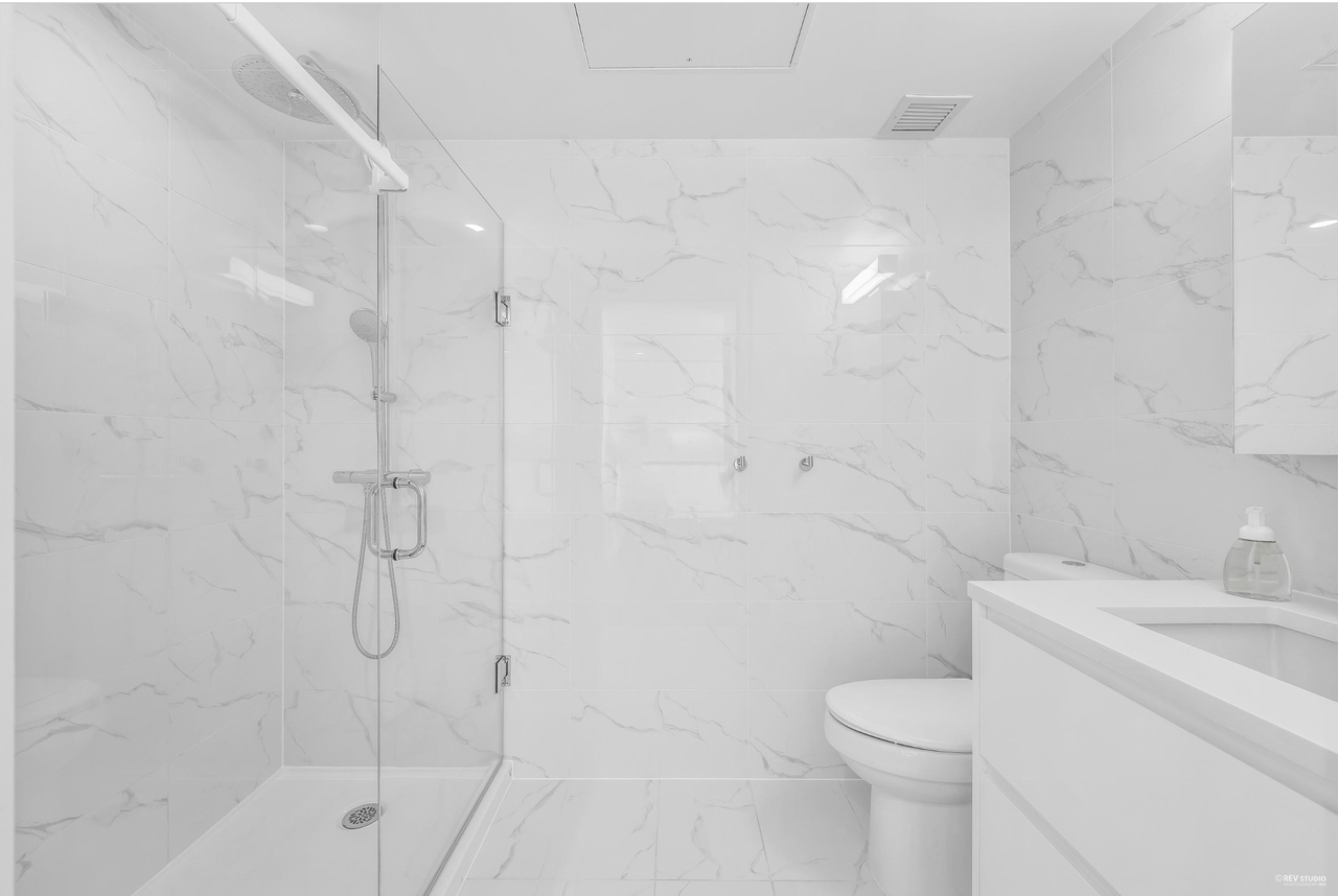 8181 Chester Street - Photo 6 of 14