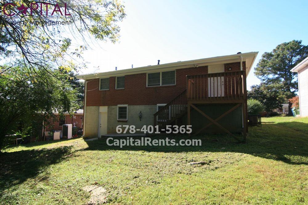 4037 Wisteria Ln SW - Photo 2 of 12