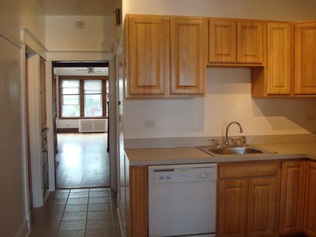2602 W Winona St #2 - Photo 2 of 24