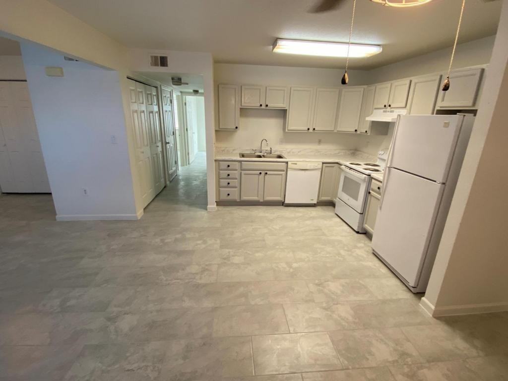 1534 Walnut Dr Unit A - Photo 3 of 17