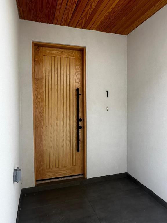 310 E Rogers Rd - Photo 2 of 16