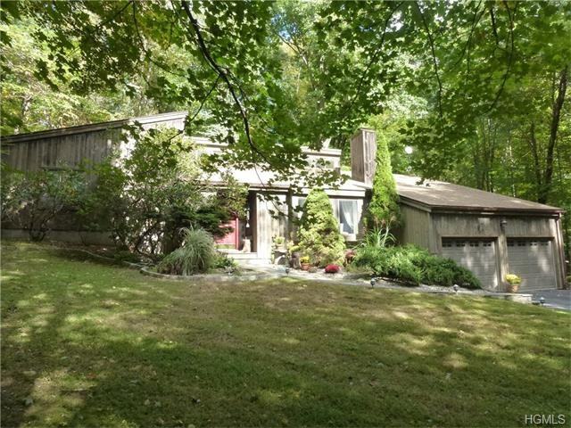 24 Stephen Smith Dr - Photo 3 of 30