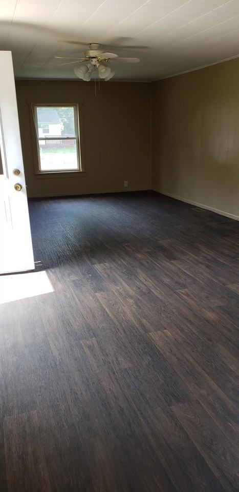 522 N Maple St - Photo 3 of 12