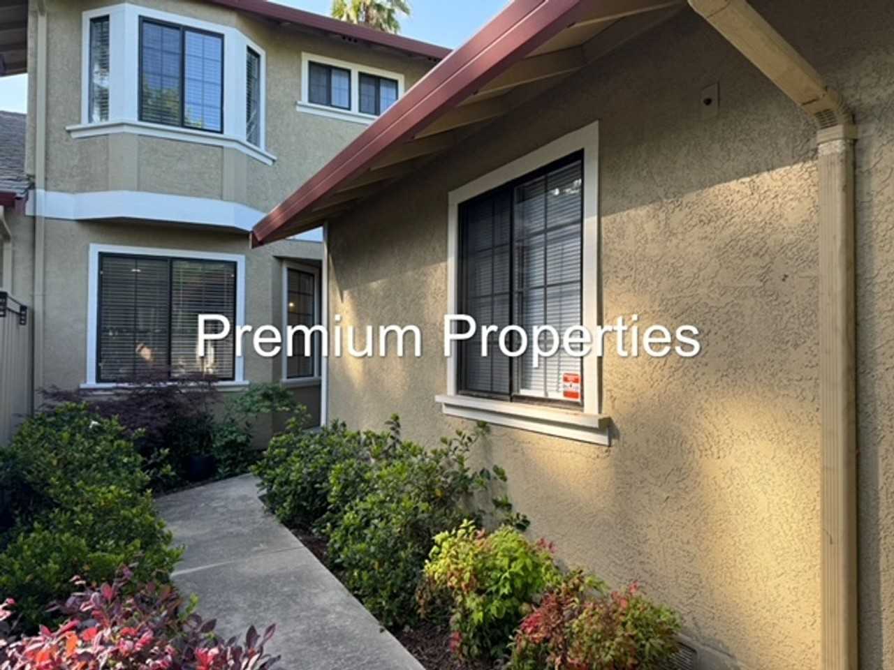 2024 Raphael Ct - Photo 2 of 31