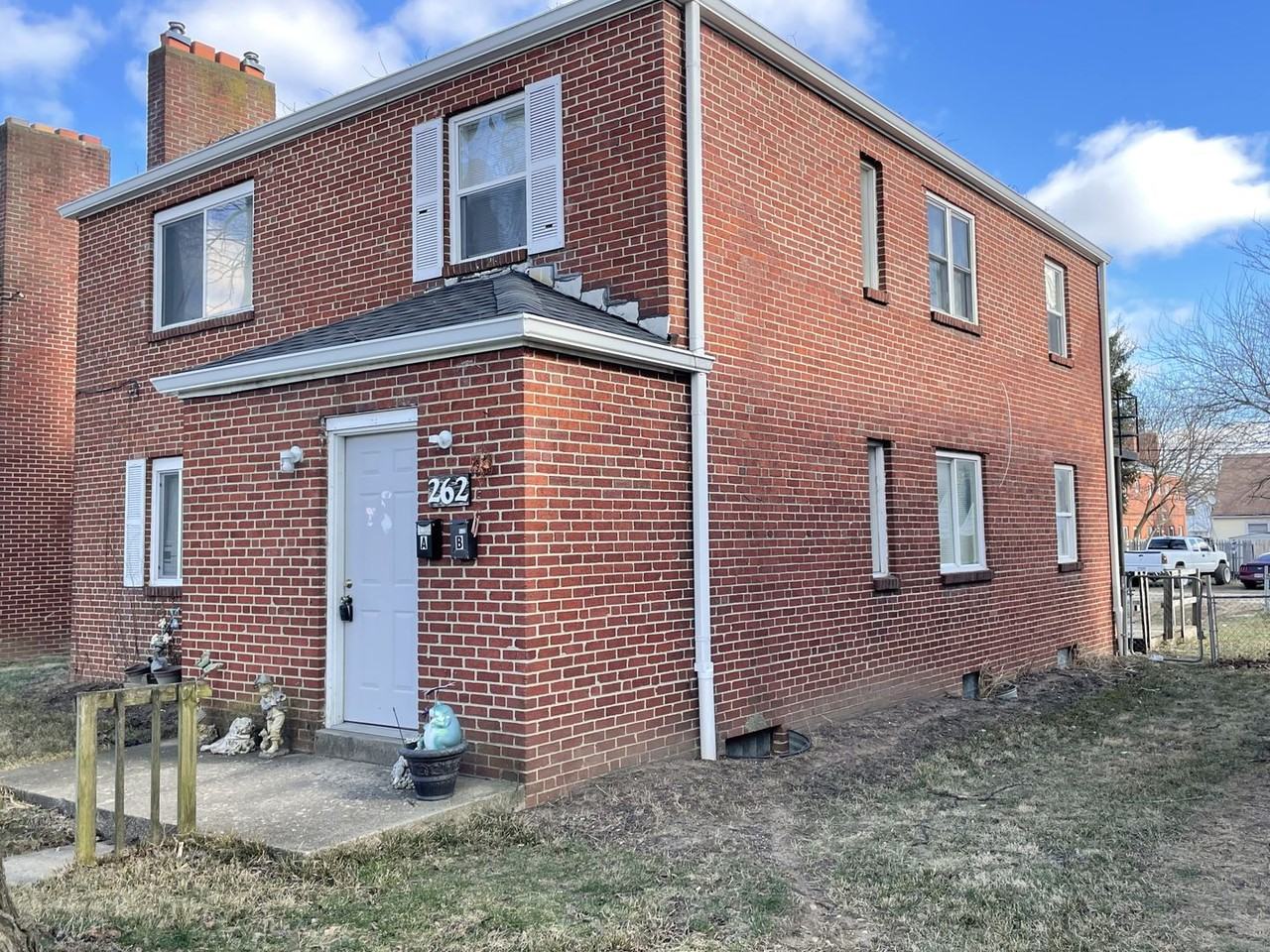 262 S Chase Ave - Photo 2 of 22