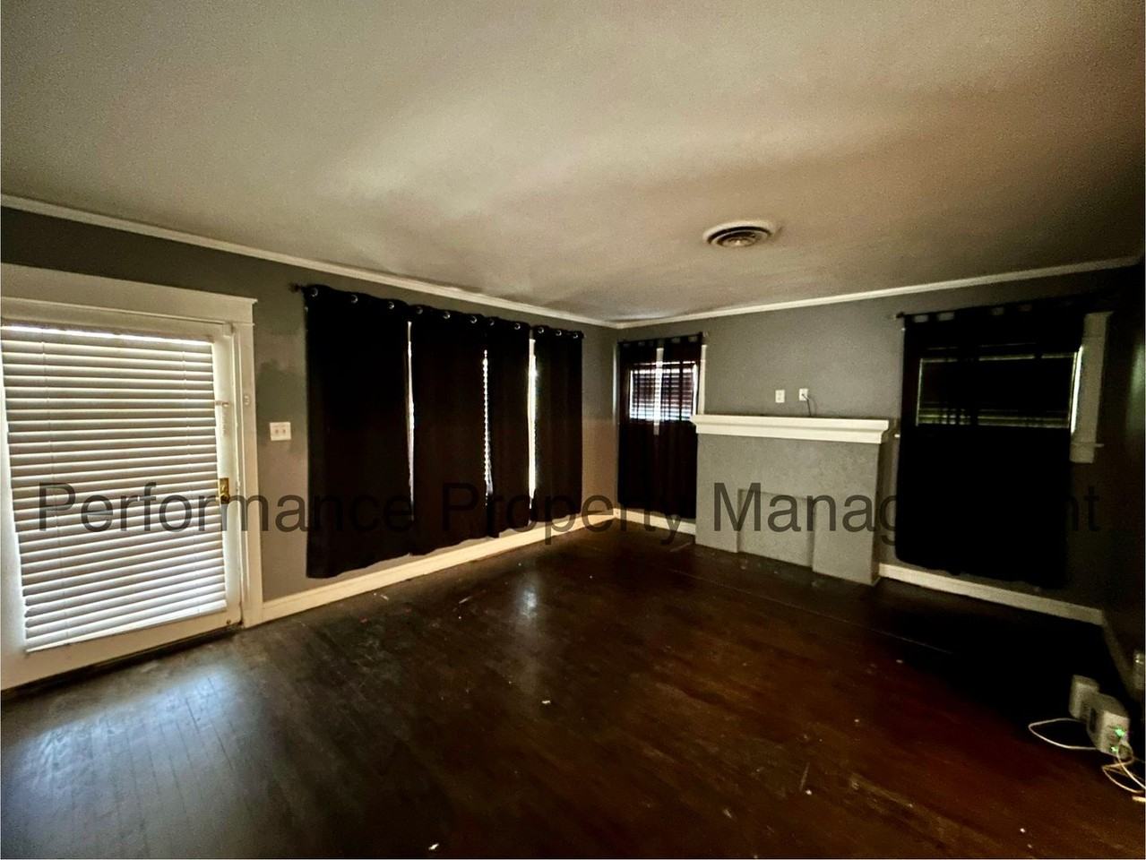 429 H St - Photo 2 of 13