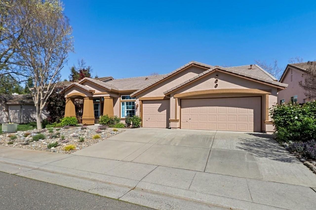 9296 Crosscourt Way - Photo 2 of 34