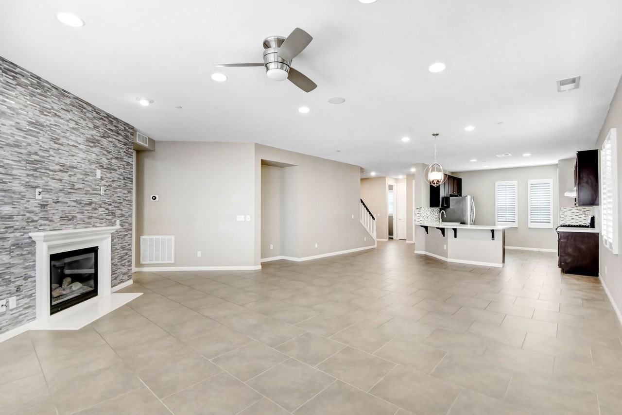 5374 Novara Ave - Photo 3 of 11