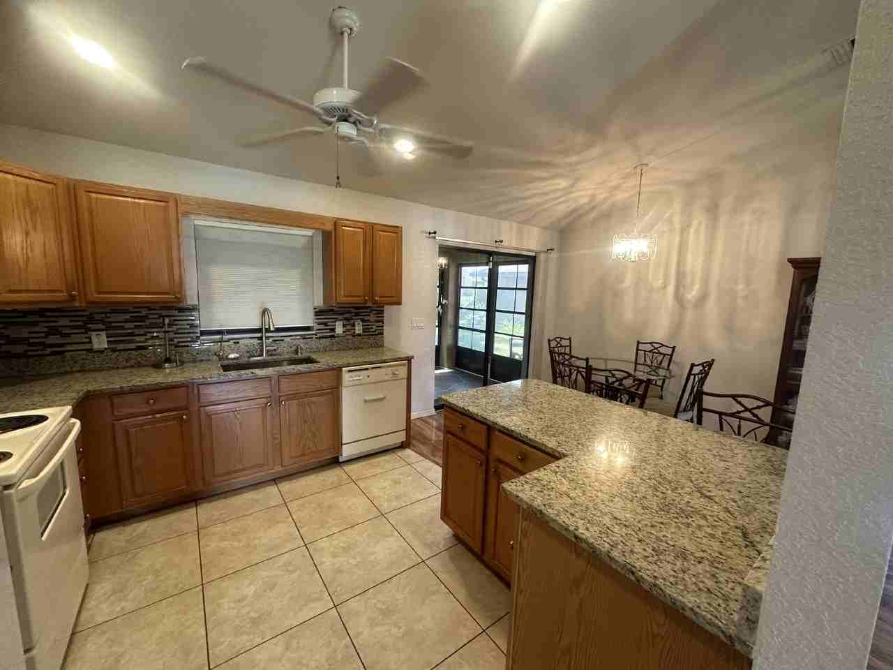 2306 Hidden Creek Cir - Photo 3 of 12