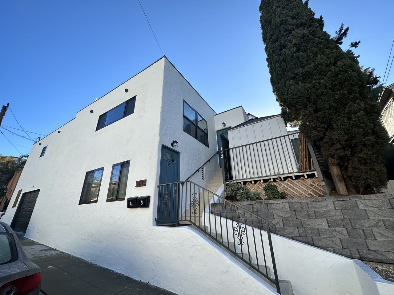 1633 Glenwood Drive #A - Photo 2 of 25