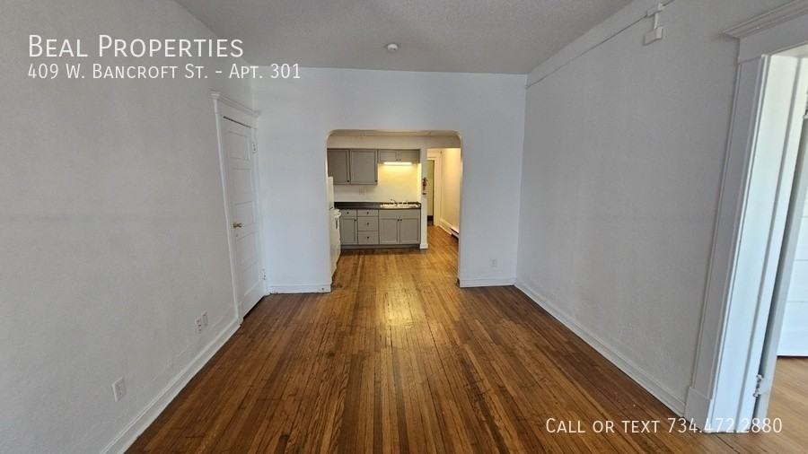 409 W Bancroft St #301 - Photo 6 of 16