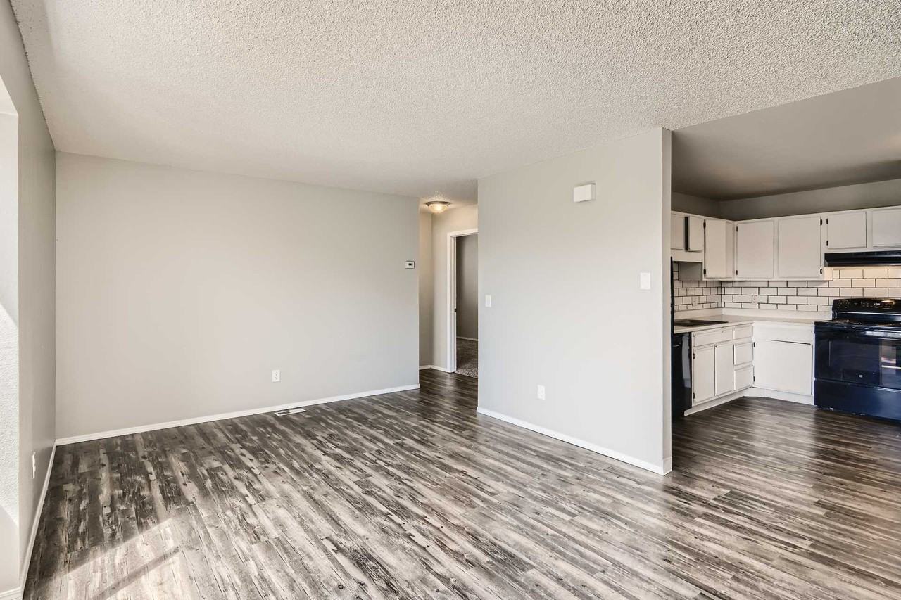 Mesa Vista Apartments - Photo 2 of 10