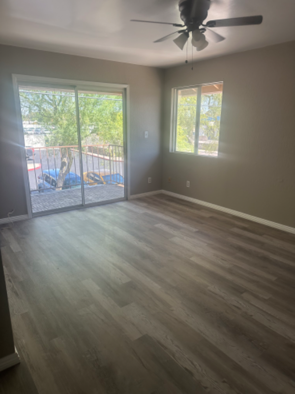 428 W 3rd Pl #4 - Photo 3 of 7