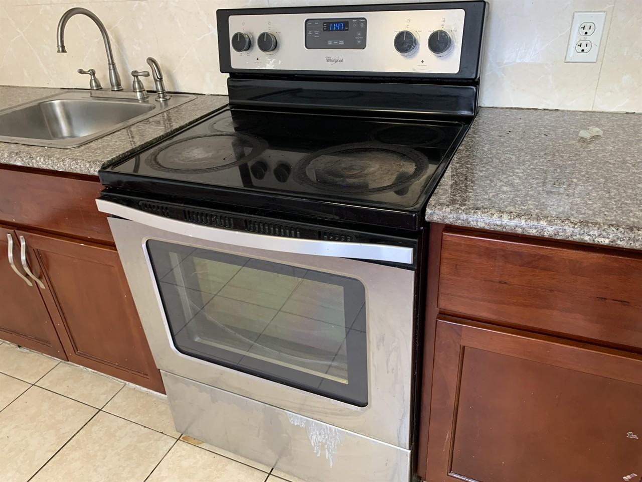 4108 International Blvd Oakland CA 94601 (ADV) - Photo 2 of 10