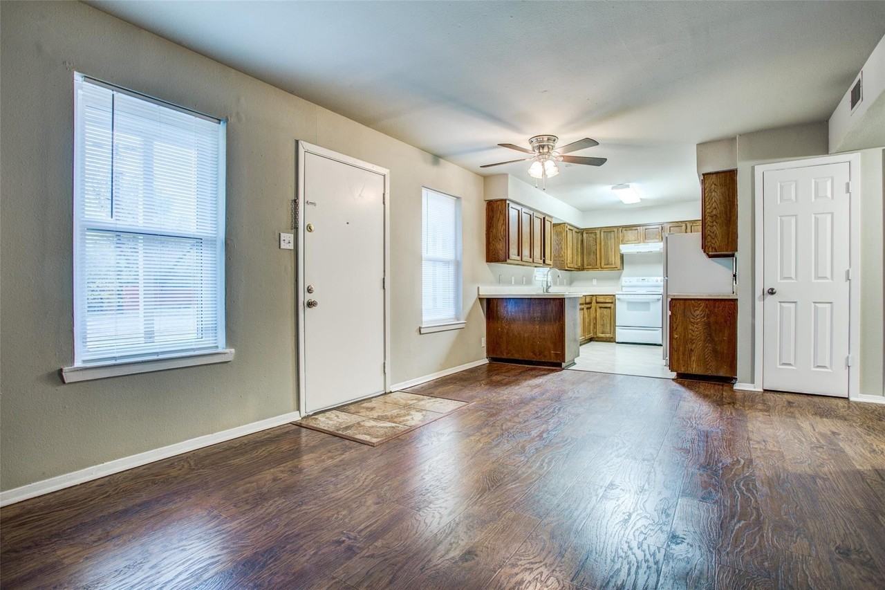 3825 Camelot St #A - Photo 4 of 38