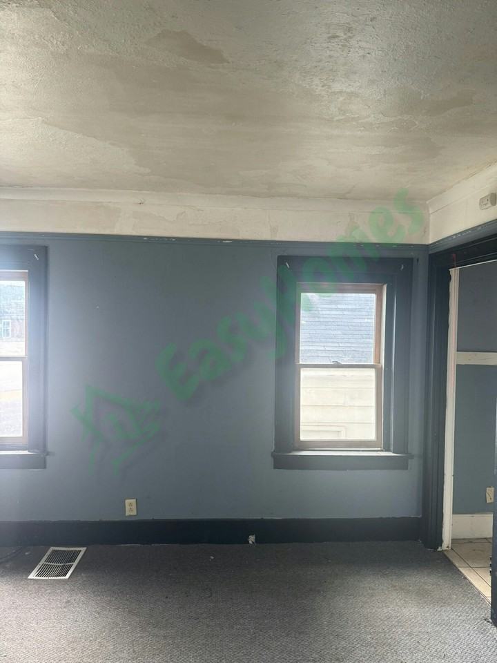 314 Leland Street - Photo 4 of 9