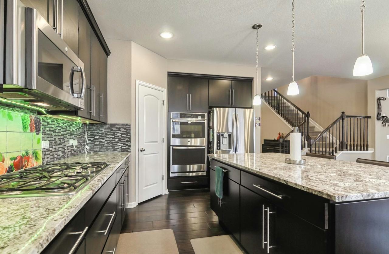 13897 Ashgrove Circle - Photo 7 of 10