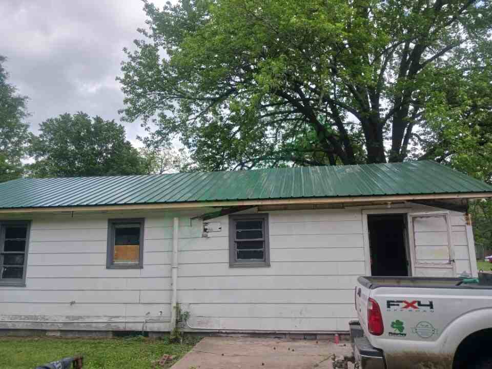 830 South Main Street - Photo 2 of 13