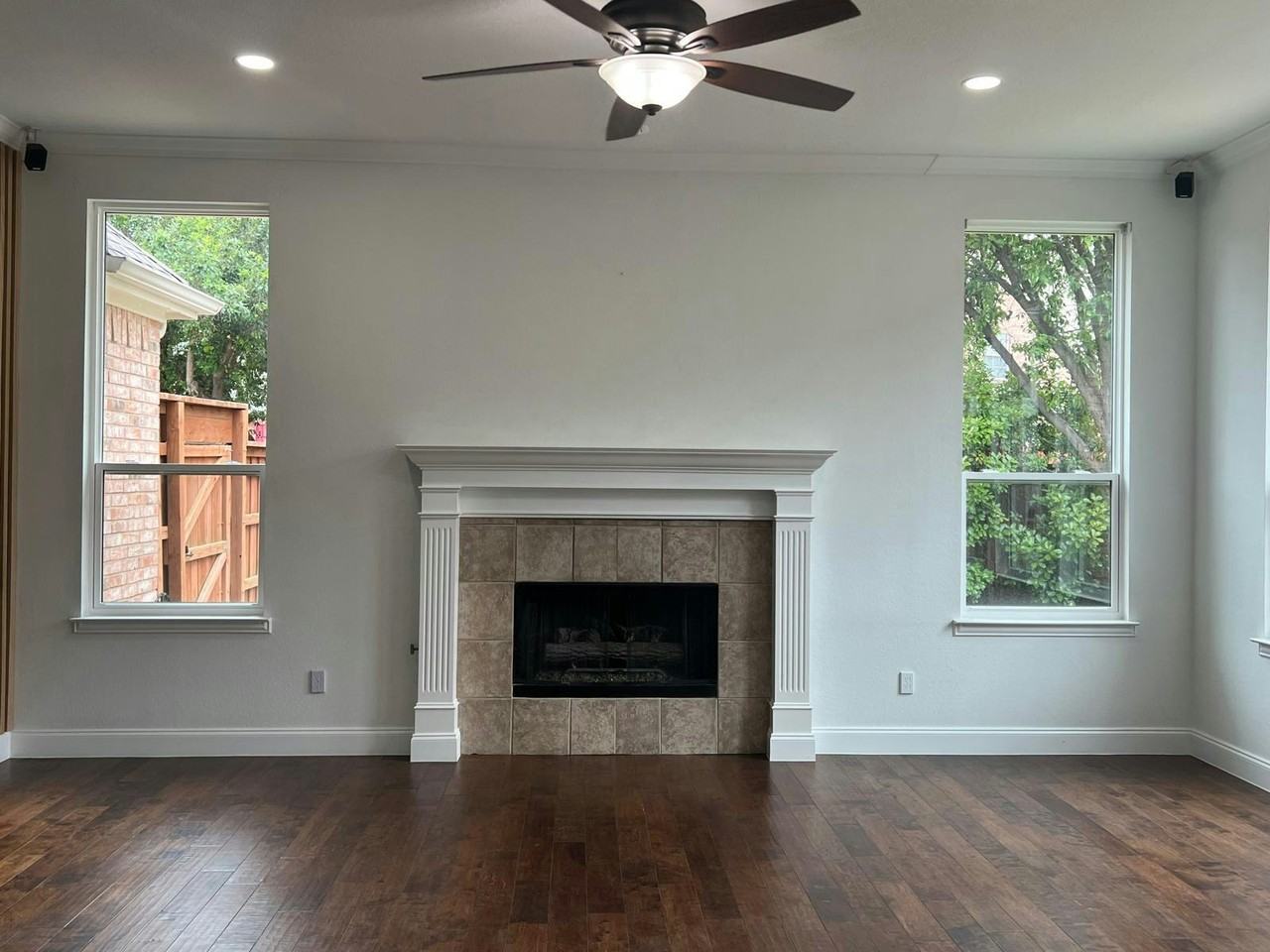 1905 Strait Ln - Photo 3 of 12