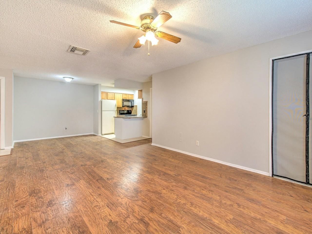 230 Berry Tree Place - Photo 4 of 44