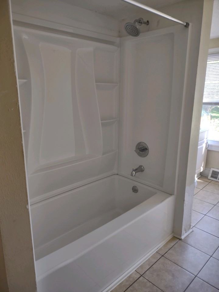 240 W Main St #2 - Photo 5 of 6