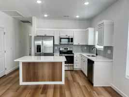 featured image of Hummingbird Ln