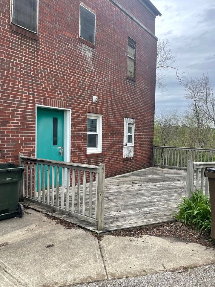 602 3rd Ave N - Photo 2 of 11