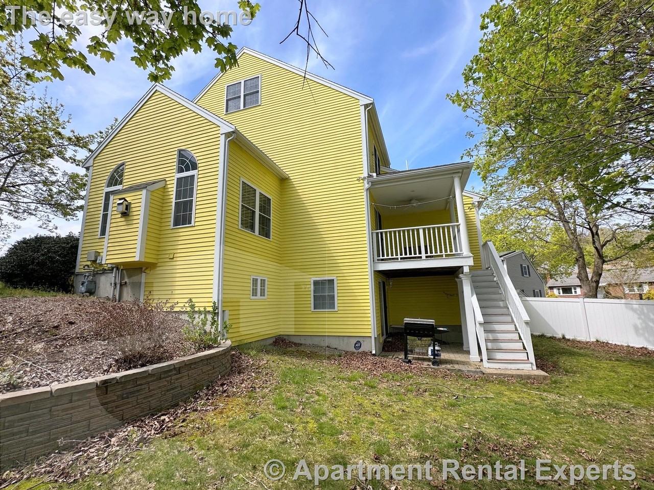 6 Farmer Cir - Photo 2 of 36