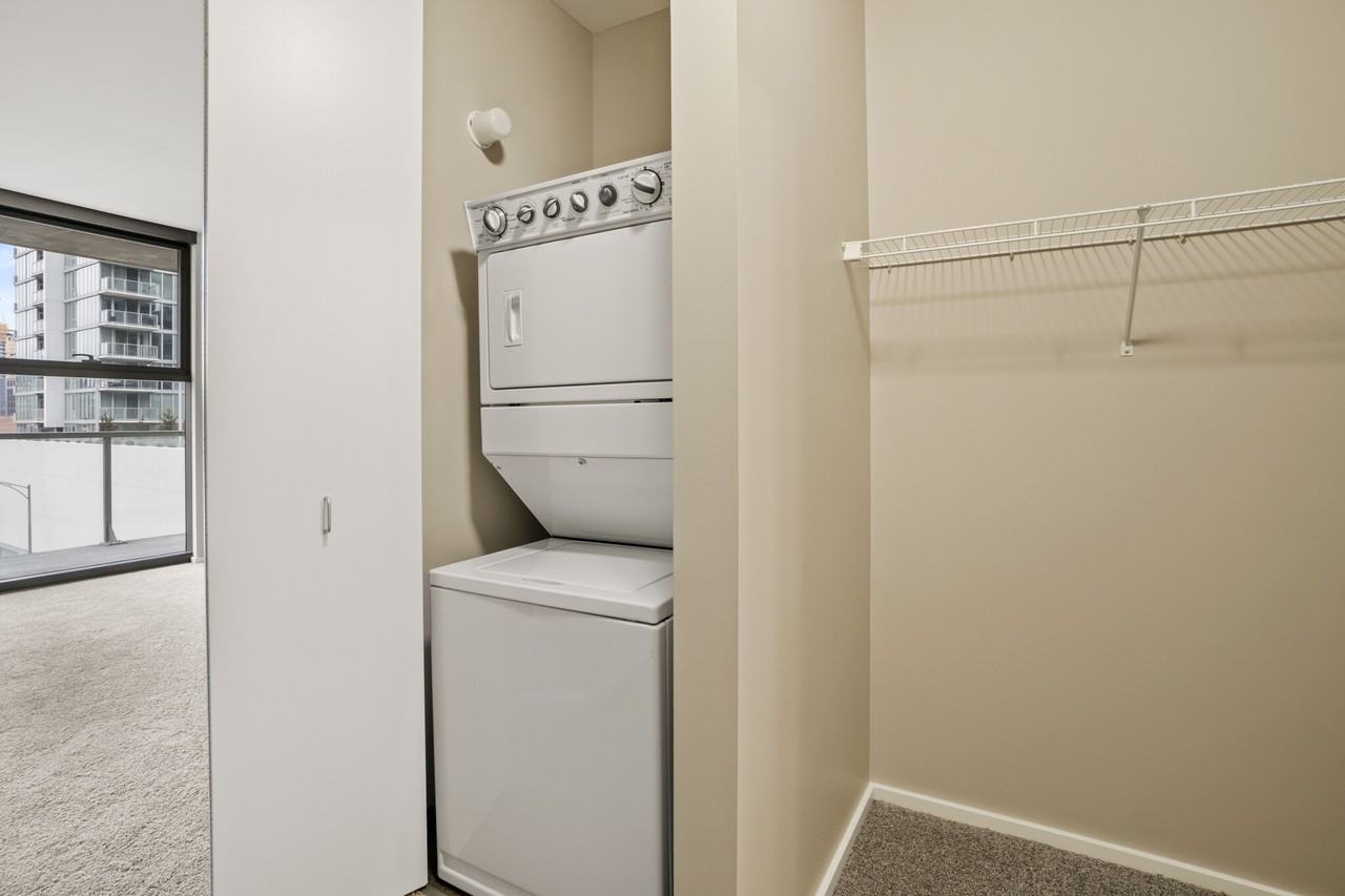 123 N Desplaines St - Photo 7 of 23
