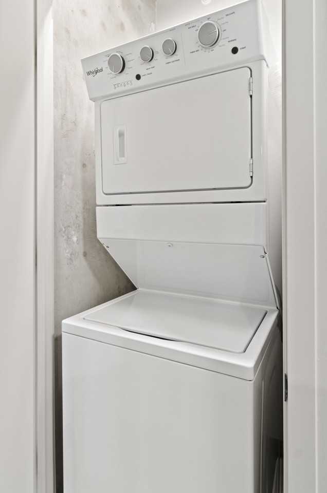 180 N Ada St - Photo 6 of 22