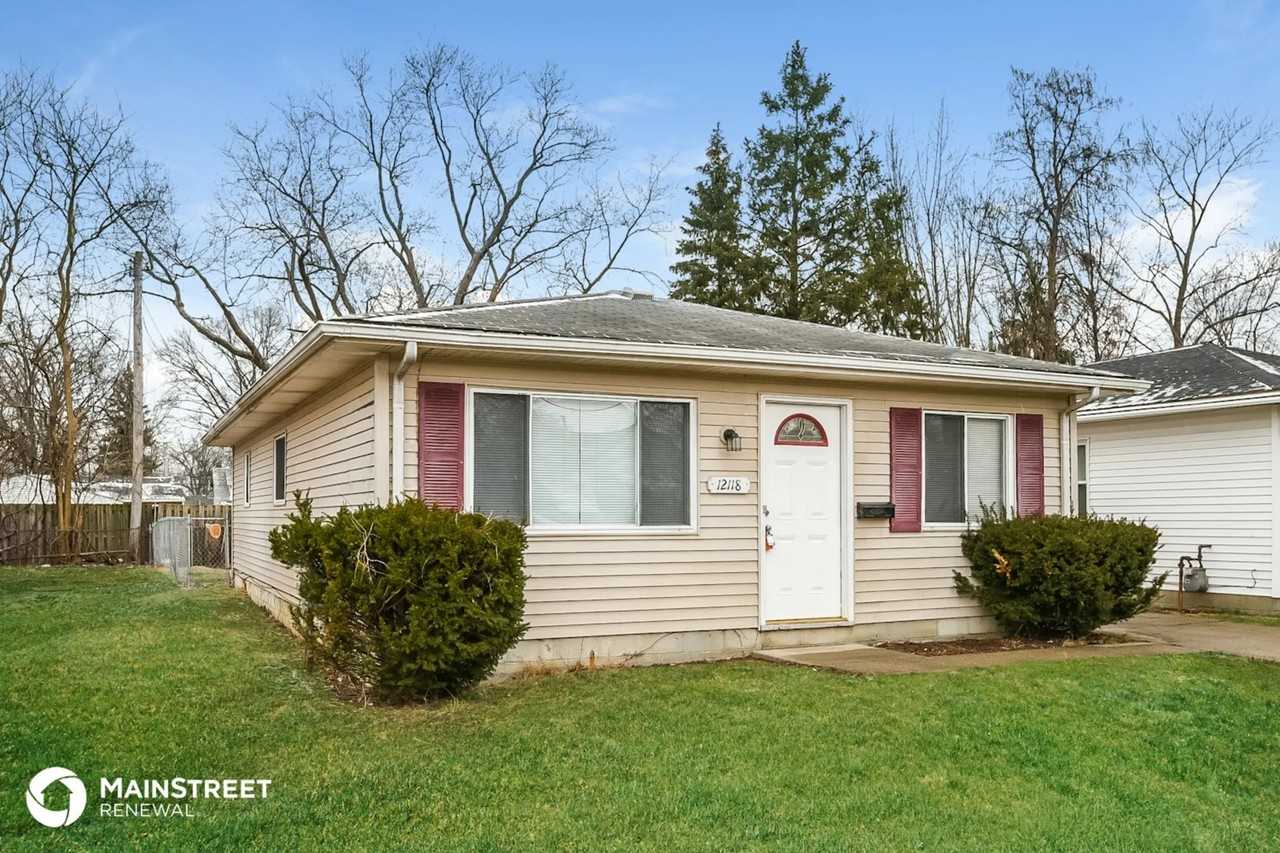 12118 Milligan Ave - Photo 3 of 16