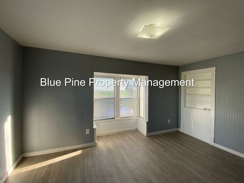 12381 N 15th E - Photo 5 of 15