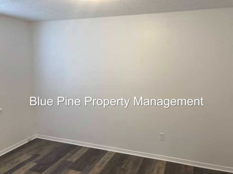 411 Gladstone St #2 - Photo 5 of 7