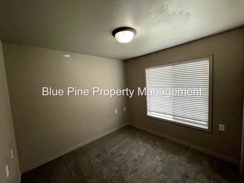 2866 Hunters Loop #503 - Photo 7 of 12