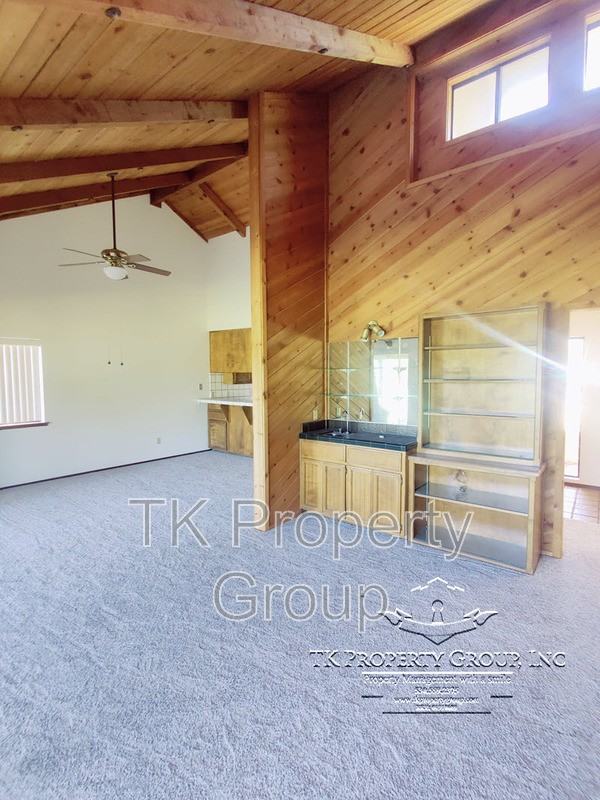 18174 Lake Forest Dr - Photo 2 of 39