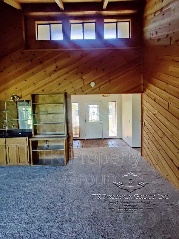 18174 Lake Forest Dr - Photo 3 of 39