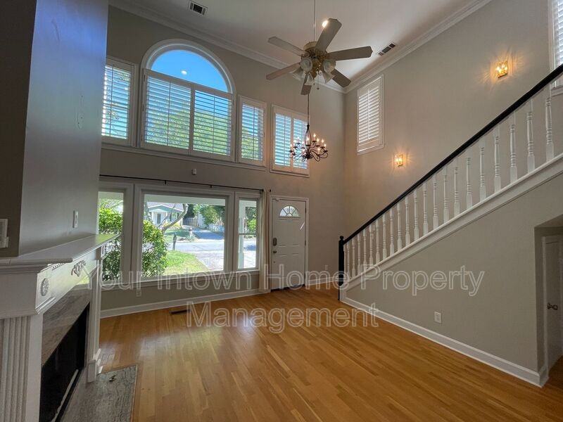 1207 Oglethorpe Ave Ne - Photo 3 of 43