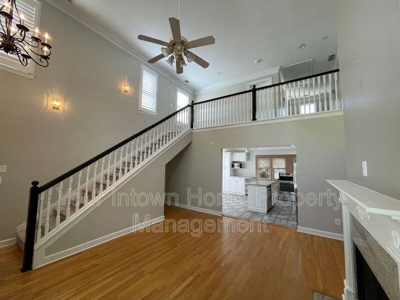 1207 Oglethorpe Ave Ne - Photo 4 of 43