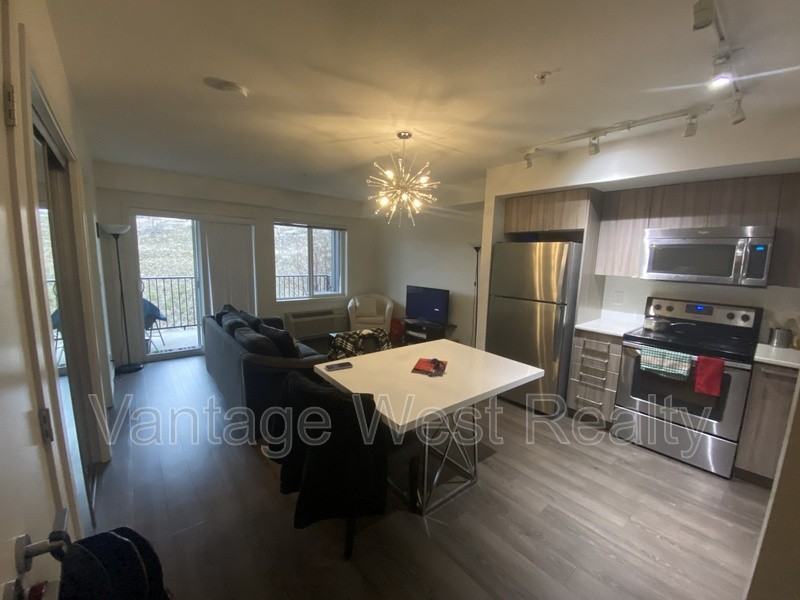 211 Academy Way - Photo 3 of 8