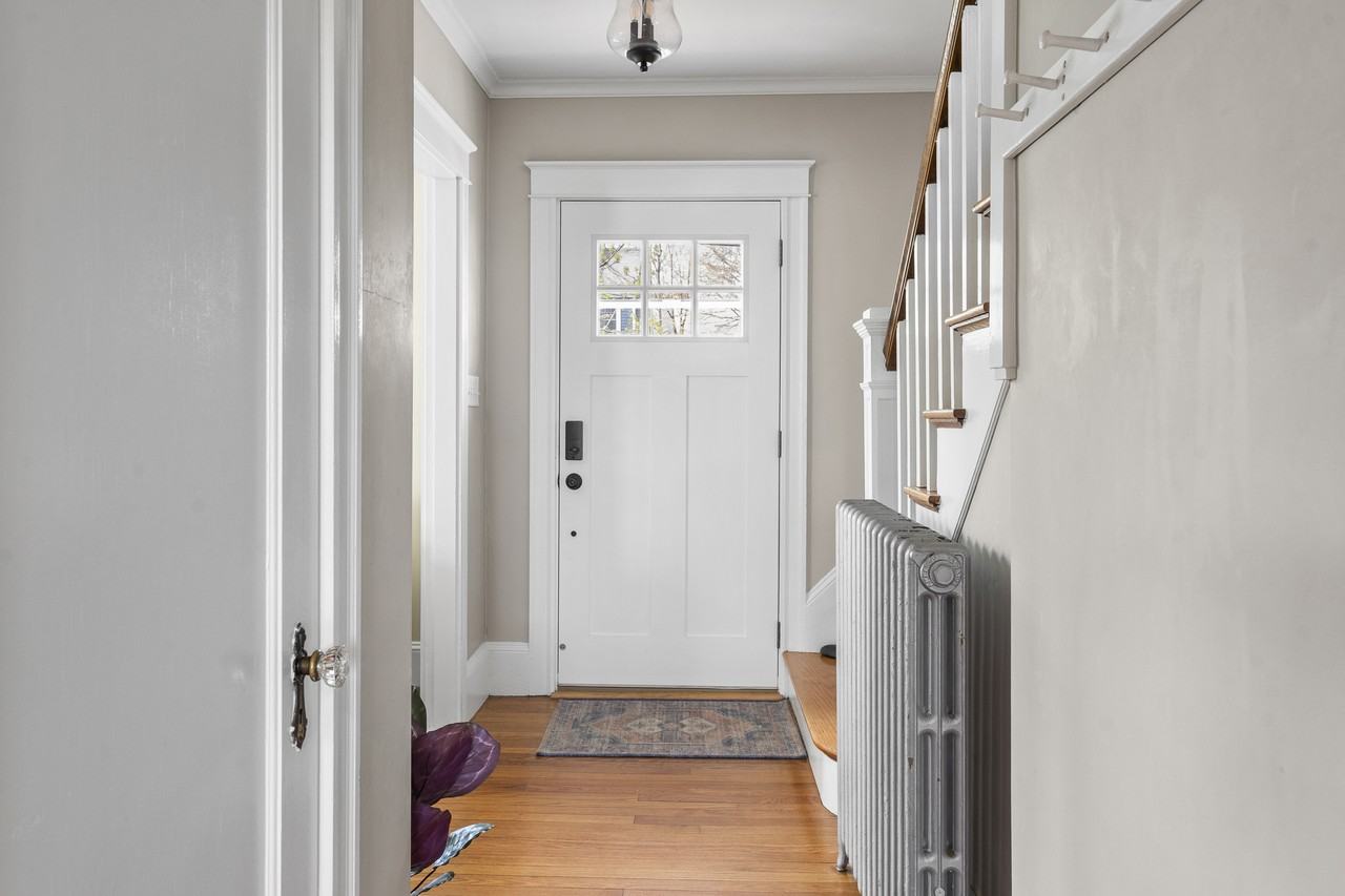 24 Chamberlain Avenue - Photo 2 of 48