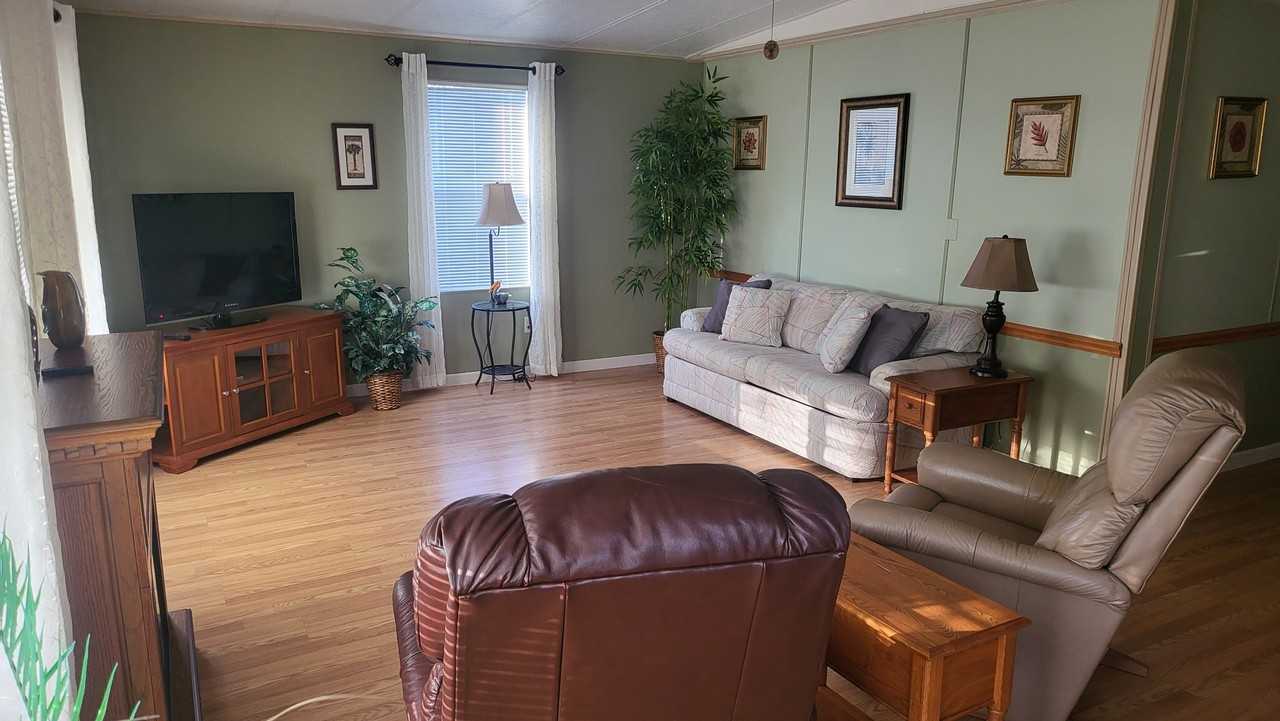 5716 Pawnee St - Photo 3 of 27