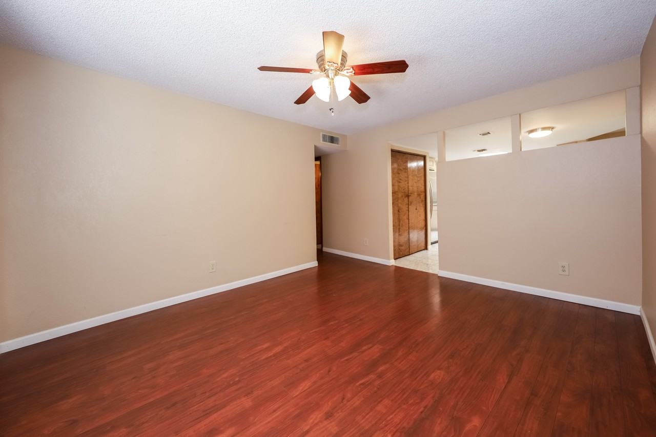 4164 W Firethorn St - Photo 3 of 25