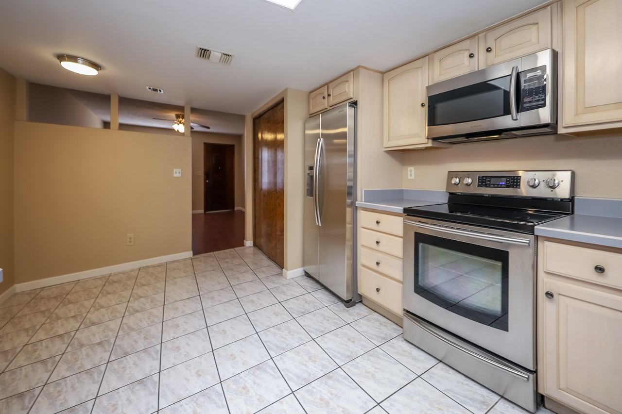 4164 W Firethorn St - Photo 7 of 25