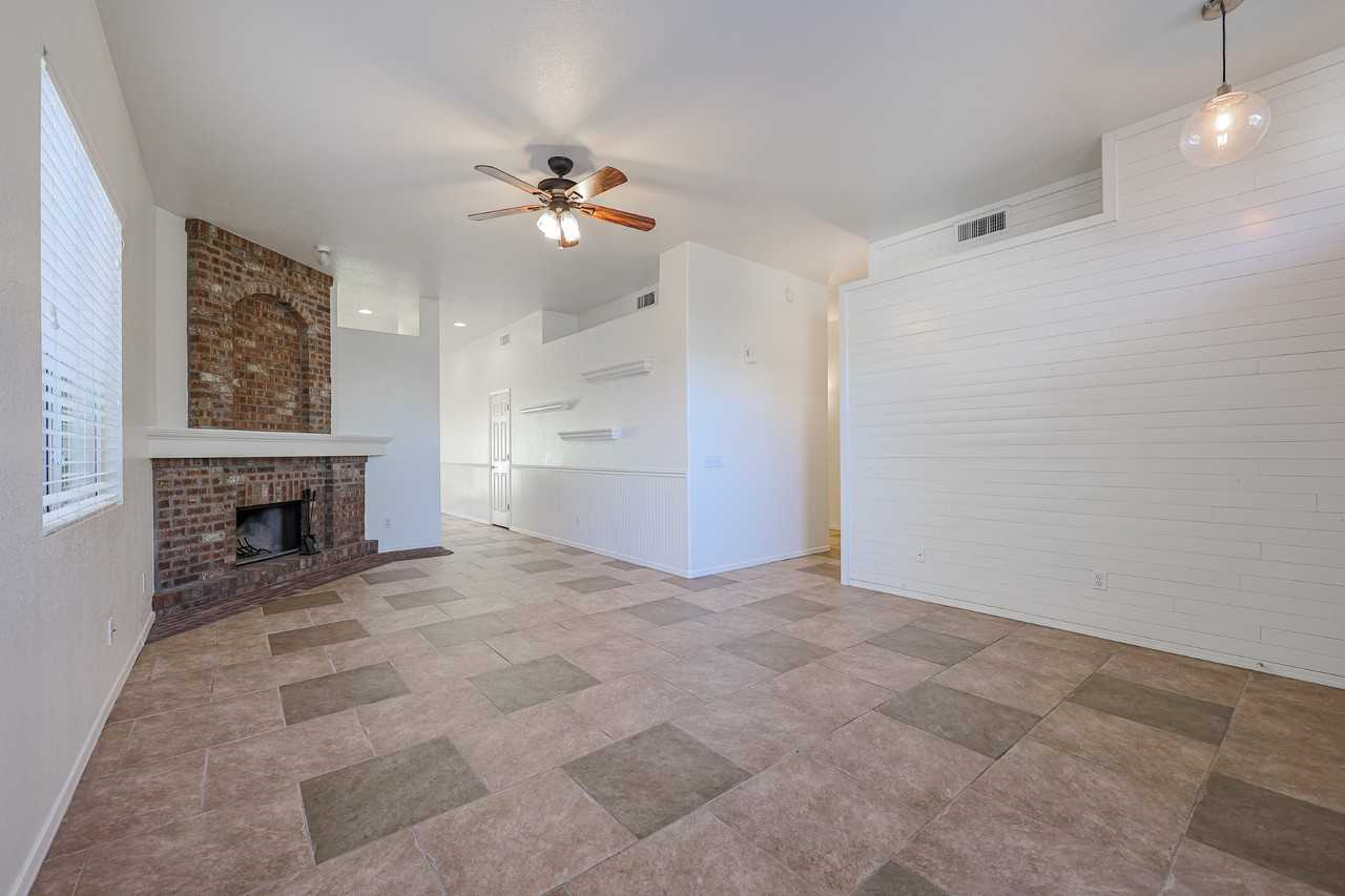 5163 W Megan St - Photo 5 of 31