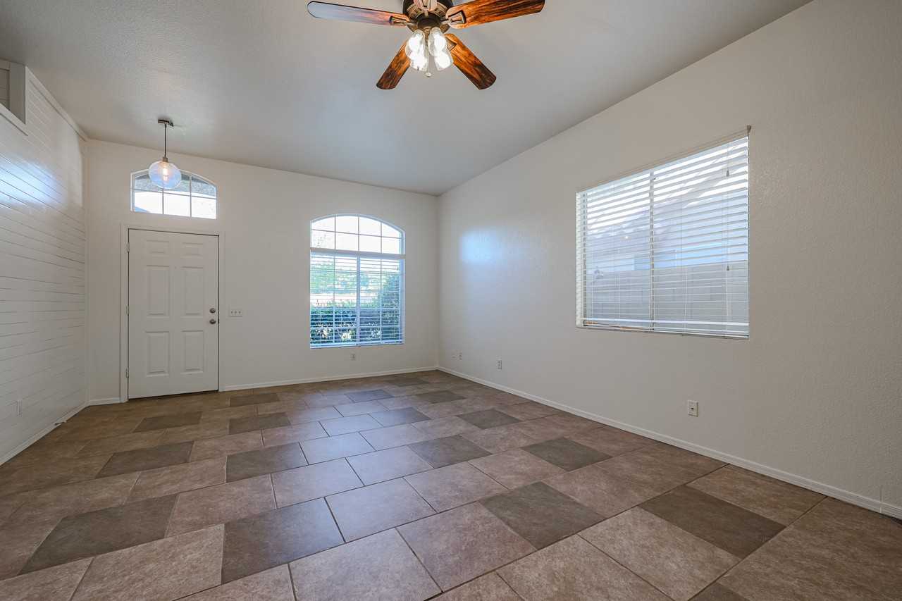 5163 W Megan St - Photo 7 of 31