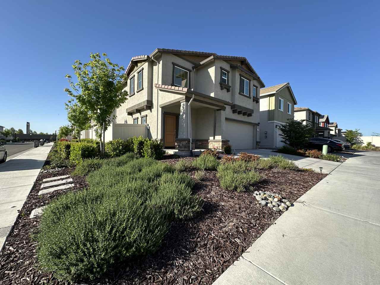 3822 Bridgemeadow Way - Photo 3 of 50