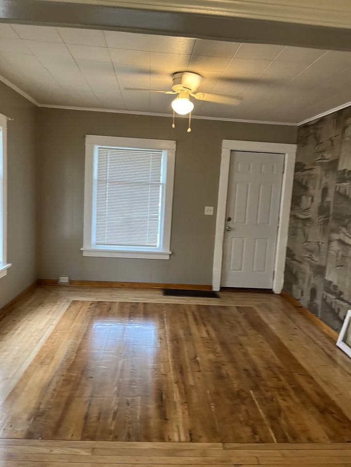 1763 Superior St - Photo 2 of 13